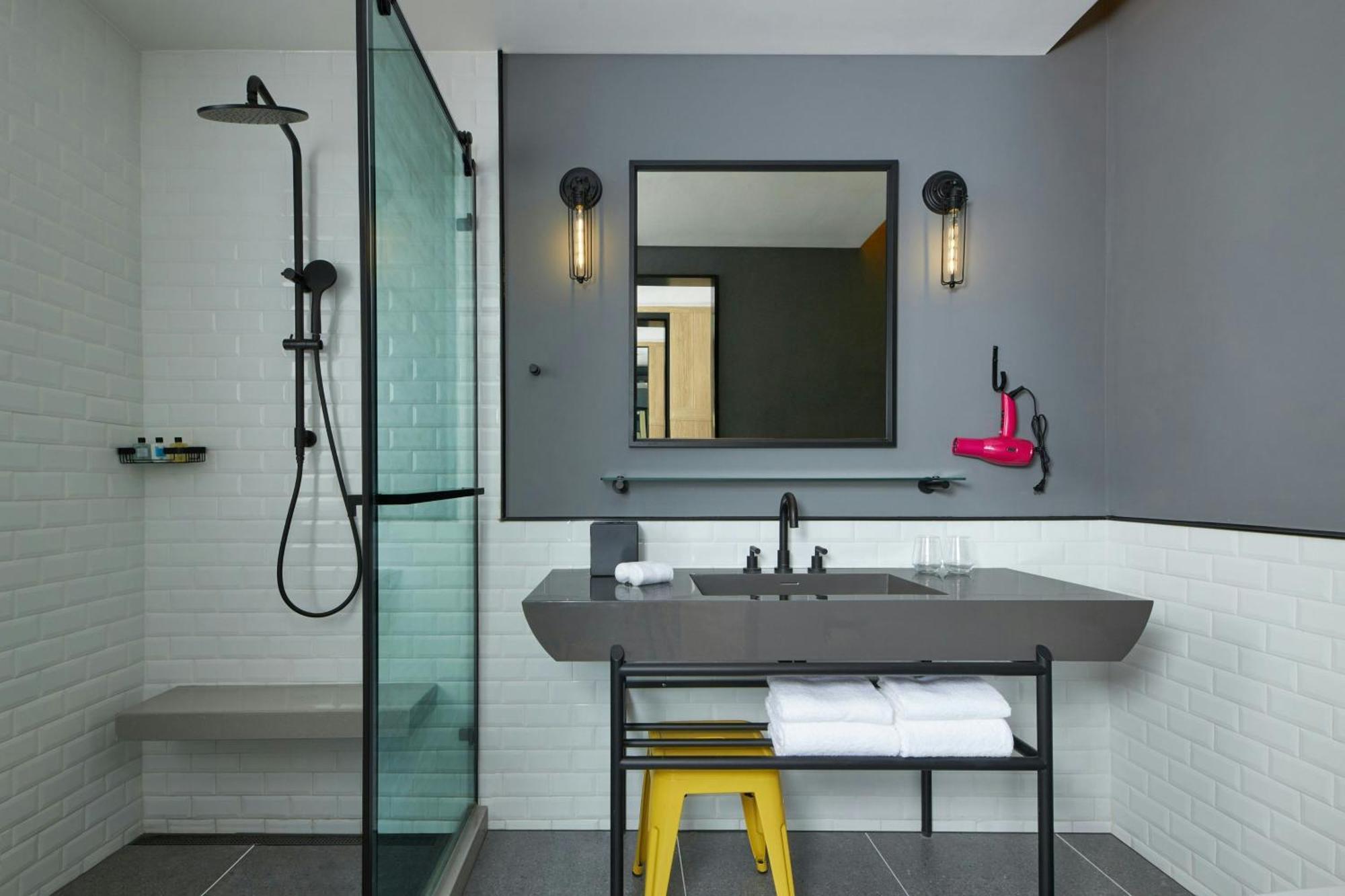 Moxy Shanghai Xuhui Экстерьер фото